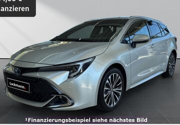 Toyota Corolla 13.800 km 28.890 &euro; Paderborn 33104