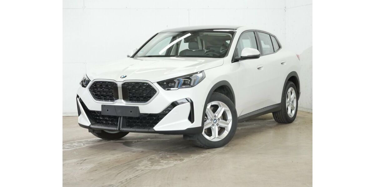 BMW X2 3.300 km 38.840 &euro; Paderborn 33100
