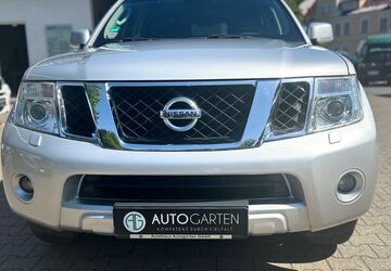 Nissan Pathfinder 150.000 km 22.850 &euro; Paderborn 33098