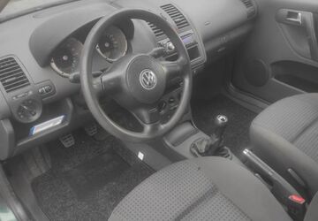 VW Polo 165.000 km 1.100 &euro; PADERBORN 33102