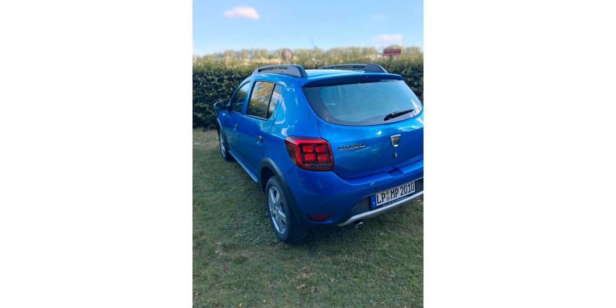 Dacia Sandero 83.000 km 8.900 &euro; Lippstadt 59558