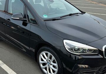 BMW 225 Active Tourer 48.900 km 15.999 &euro; Paderborn 33102