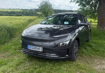 Hyundai KONA Elektro 48.000 km 19.450 &euro; Bad Wünnenberg 33181