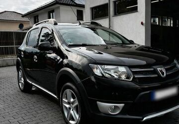 Dacia Sandero 81.000 km 5.999 &euro; Paderborn 33102