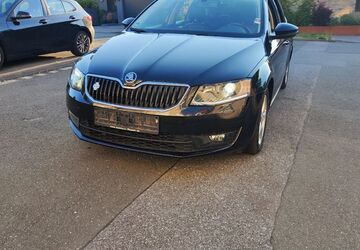 Skoda Octavia 128.800 km 9.000 &euro; Paderborn 33102