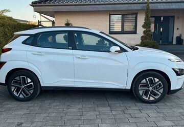 Hyundai KONA 23.000 km 17.300 &euro; Bad Lippspringe 33175