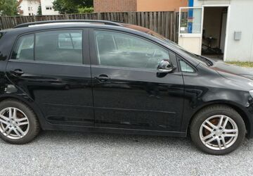 VW Golf 198.000 km 3.499 &euro; Paderborn 33100